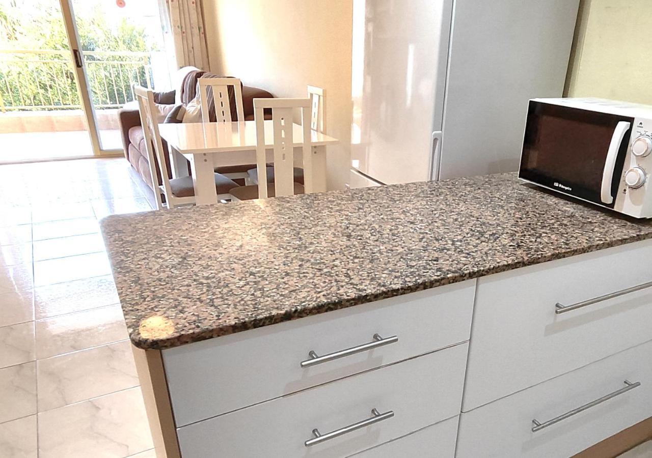 Luminoso Apartamento En Salou Con Terraza Y Parque Infantil Ideal Familias Екстериор снимка