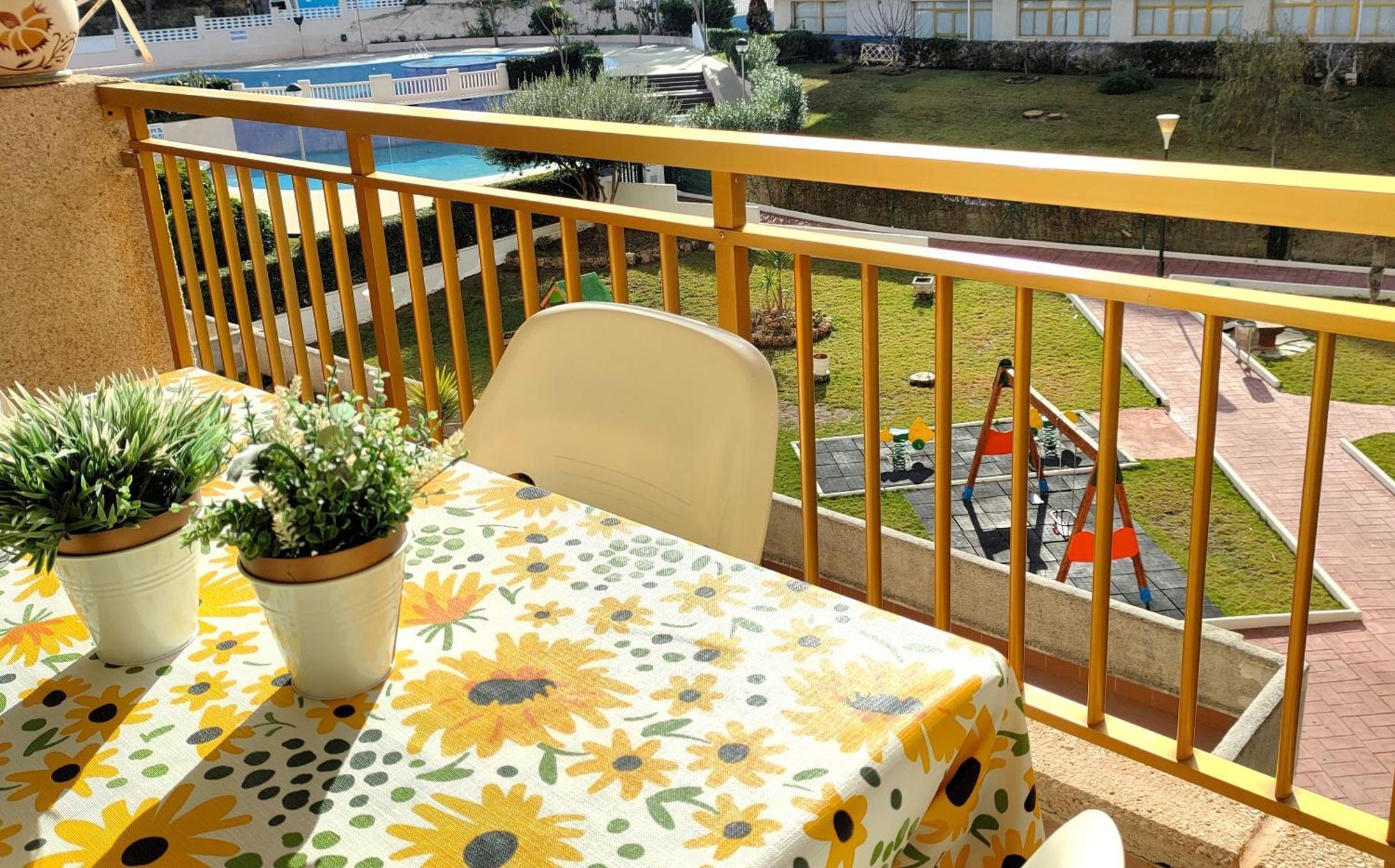 Luminoso Apartamento En Salou Con Terraza Y Parque Infantil Ideal Familias Екстериор снимка